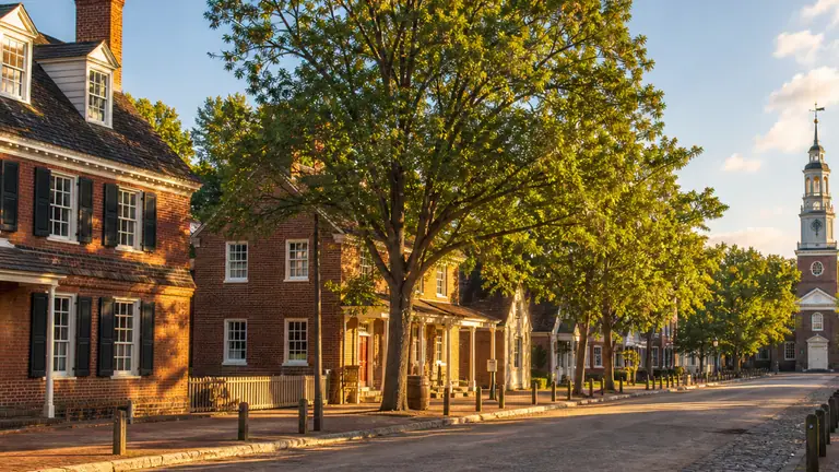 Photoreal editorial image for How to Plan Williamsburg Without Turning It into Homework, inspired by Williamsburg
