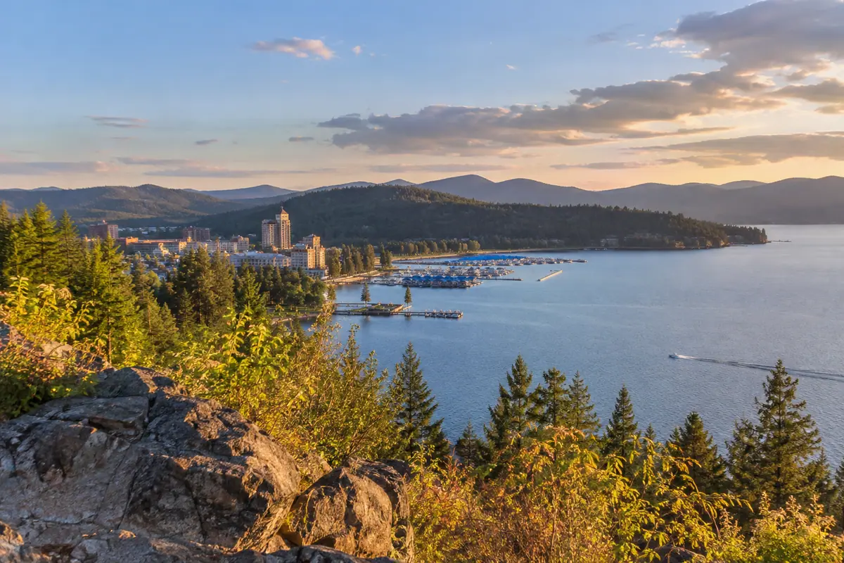 Photoreal editorial view of La Quinta Inn & Suites by Wyndham Coeur d’Alene in Coeur d’Alene