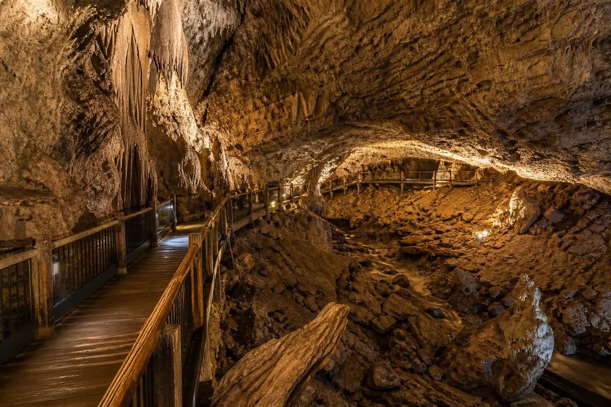 Photoreal view of Cave of the Winds Mountain Park in Colorado Springs