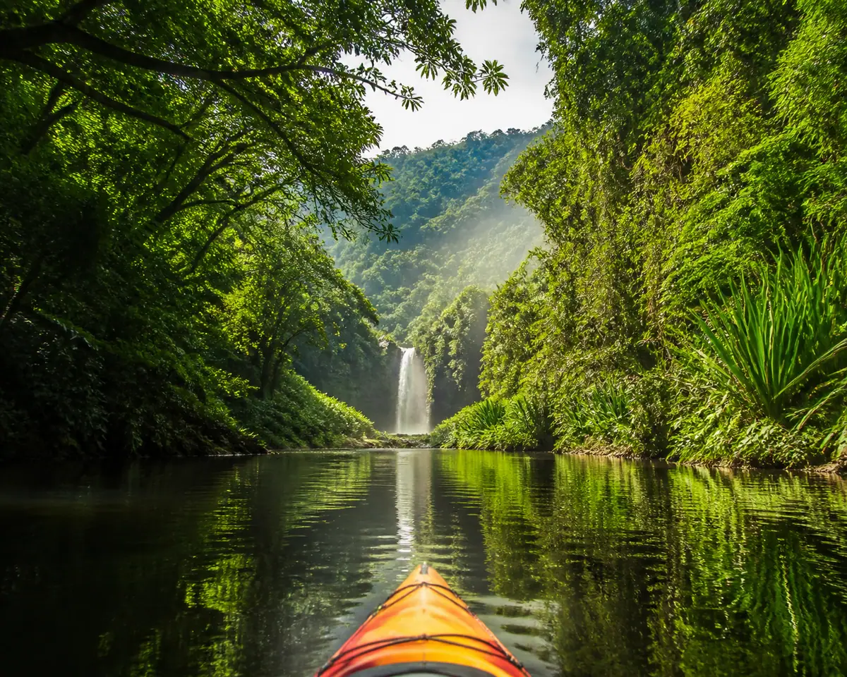 Wailua River Kayak and Secret Falls on Kauaʻi